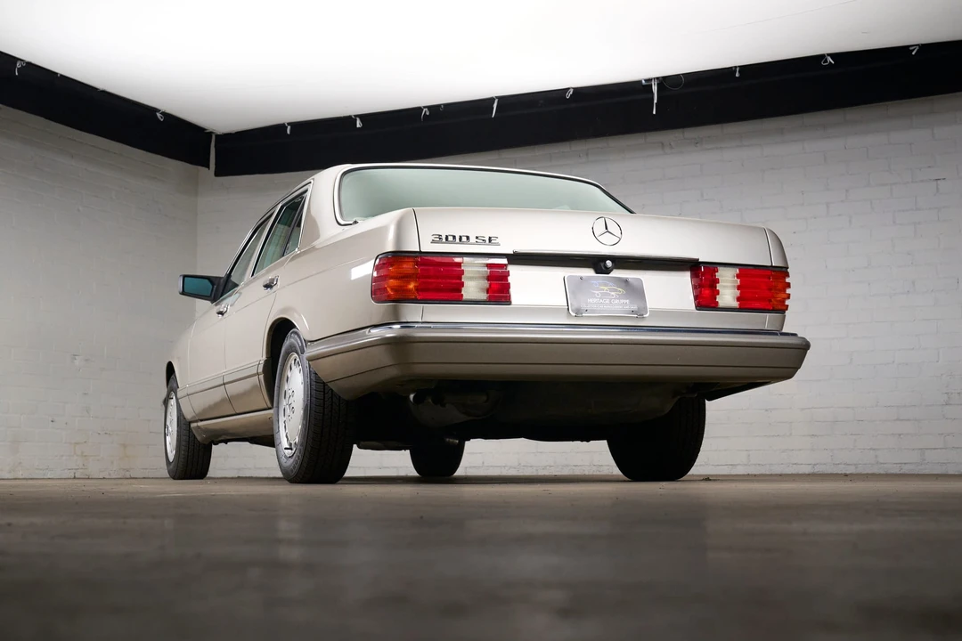 1989 Mercedes-Benz W112 - Image 17 of 31
