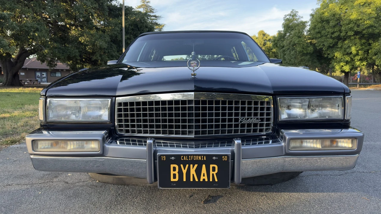 1990 Cadillac Fleetwood - Image 29 of 31