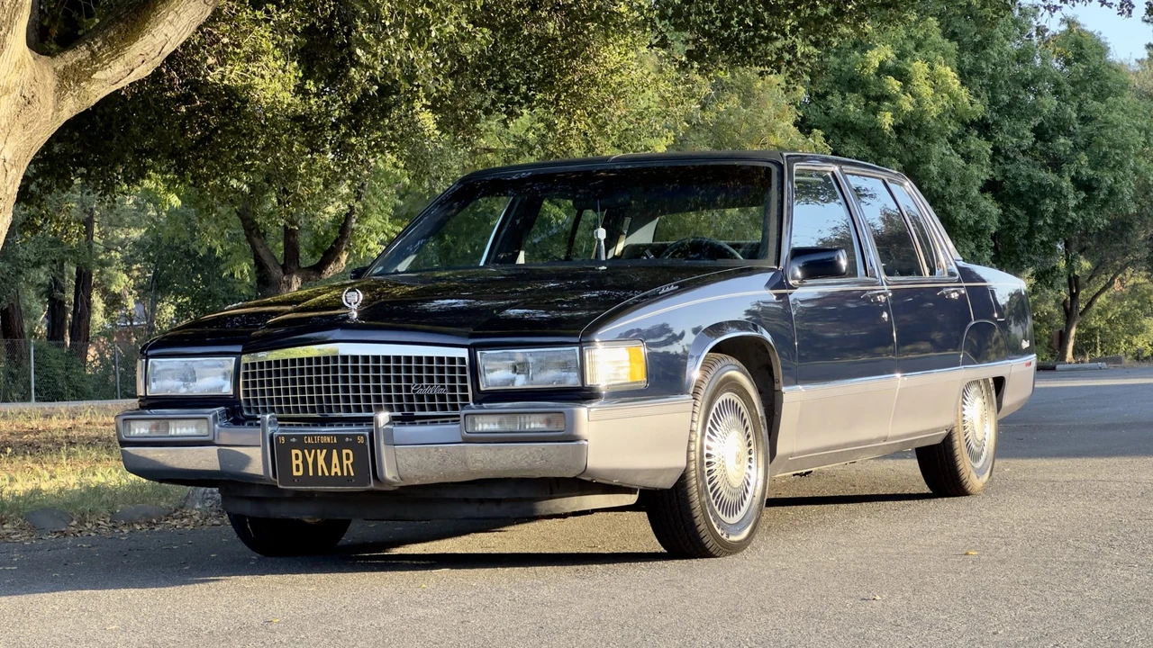 1990 Cadillac Fleetwood - Image 31 of 31