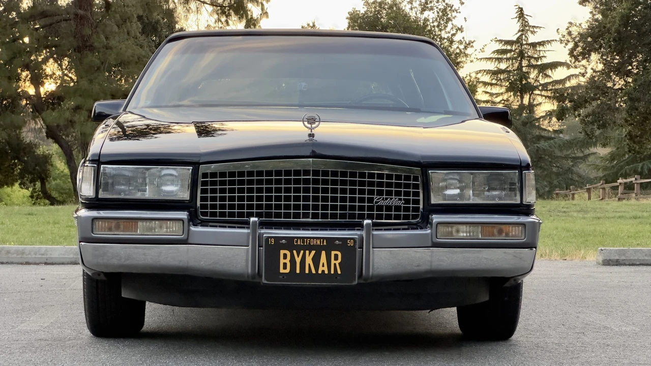 1990 Cadillac Fleetwood - Image 28 of 31