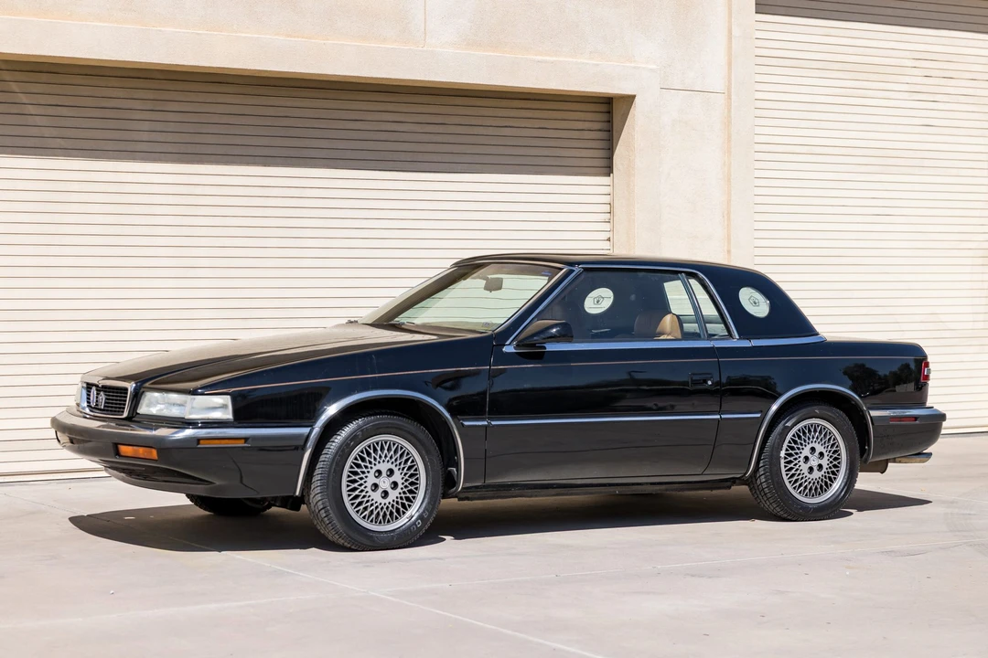 1990 Chrysler TC by Maserati - Image 11 of 31