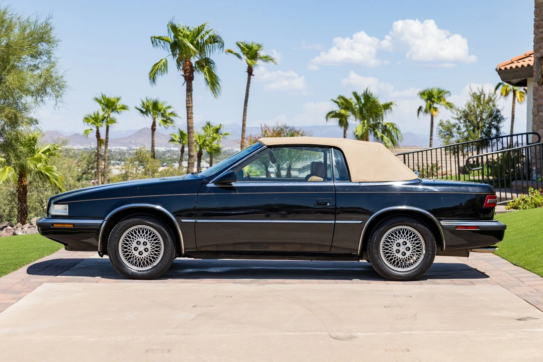 1990 Chrysler TC by Maserati - Image 5 of 31