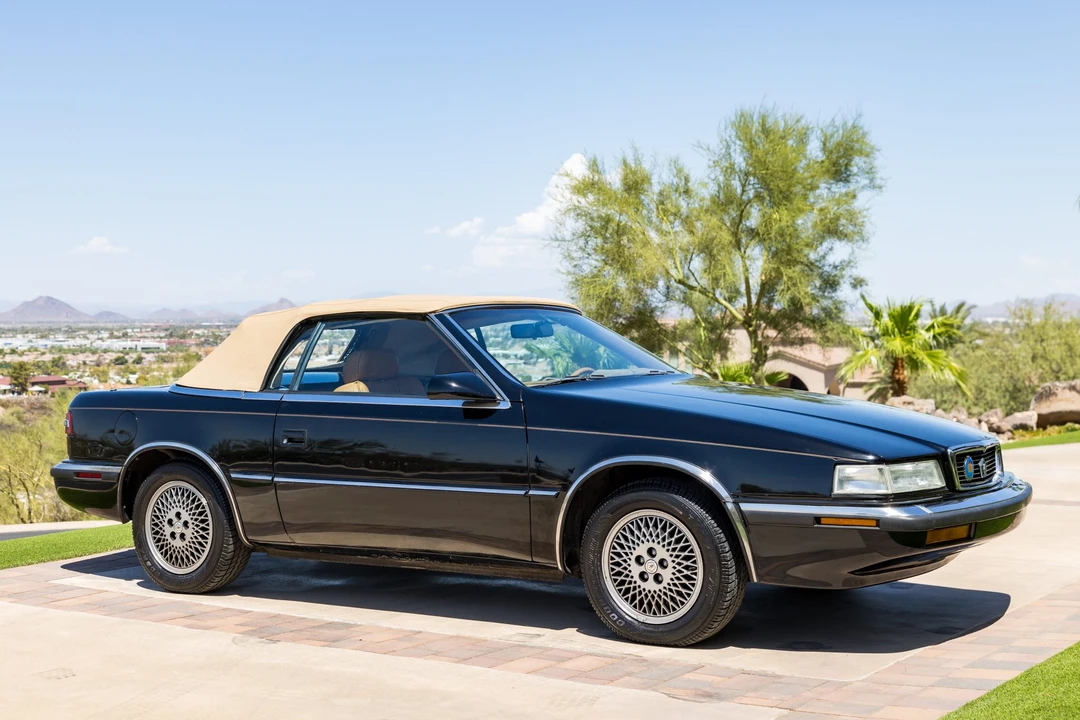 1990 Chrysler TC by Maserati - Image 2 of 31