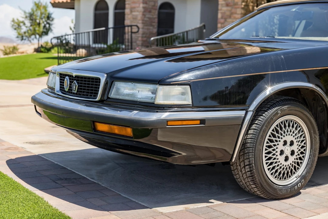 1990 Chrysler TC by Maserati - Image 21 of 31