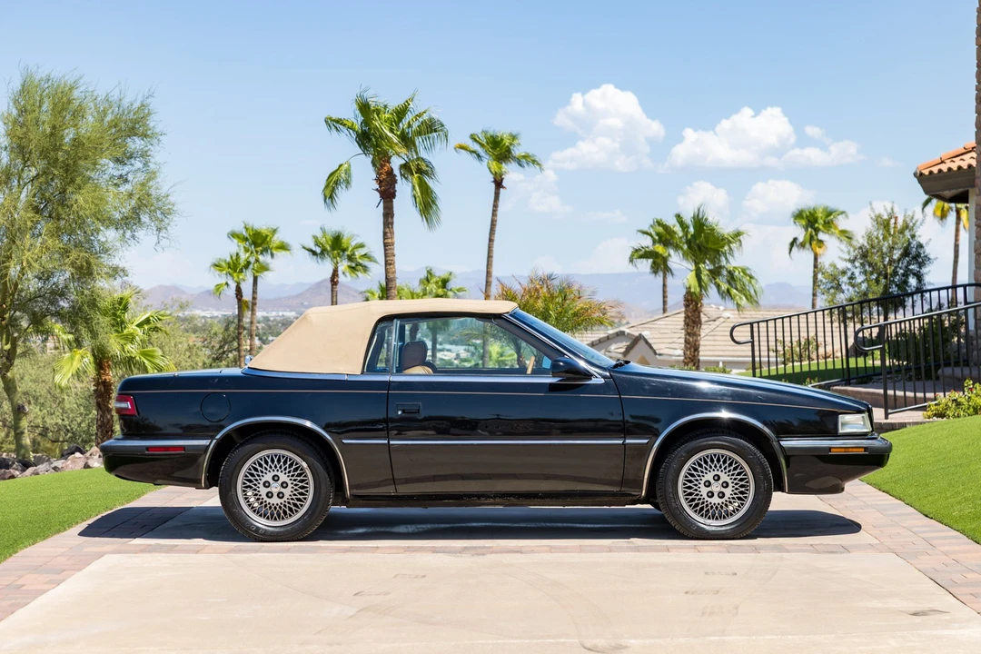 1990 Chrysler TC by Maserati - Image 9 of 31
