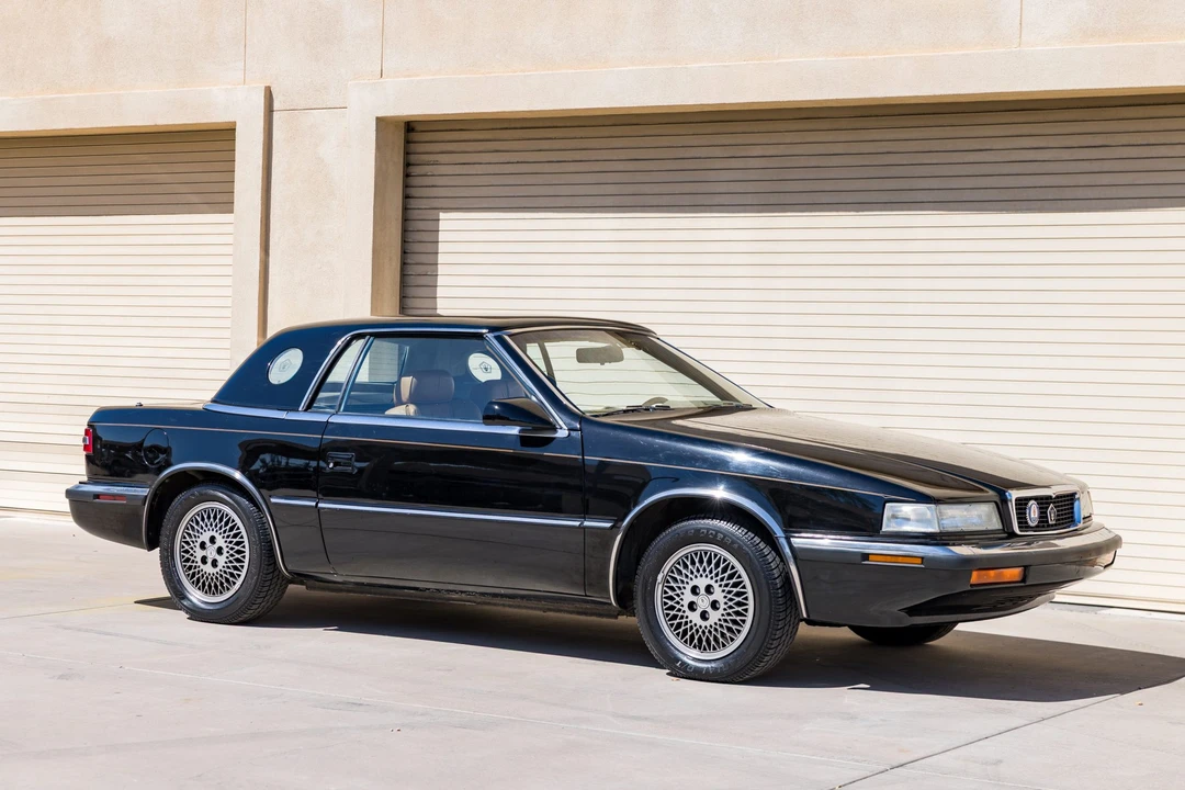 1990 Chrysler TC by Maserati - Image 10 of 31