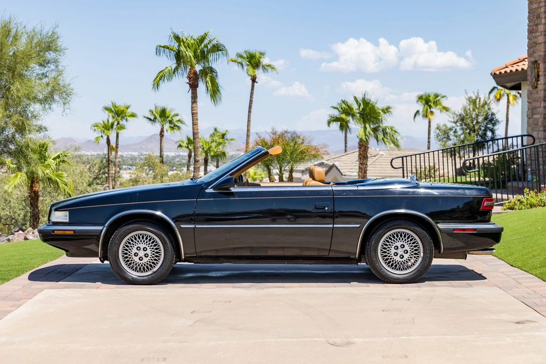 1990 Chrysler TC by Maserati - Image 17 of 31