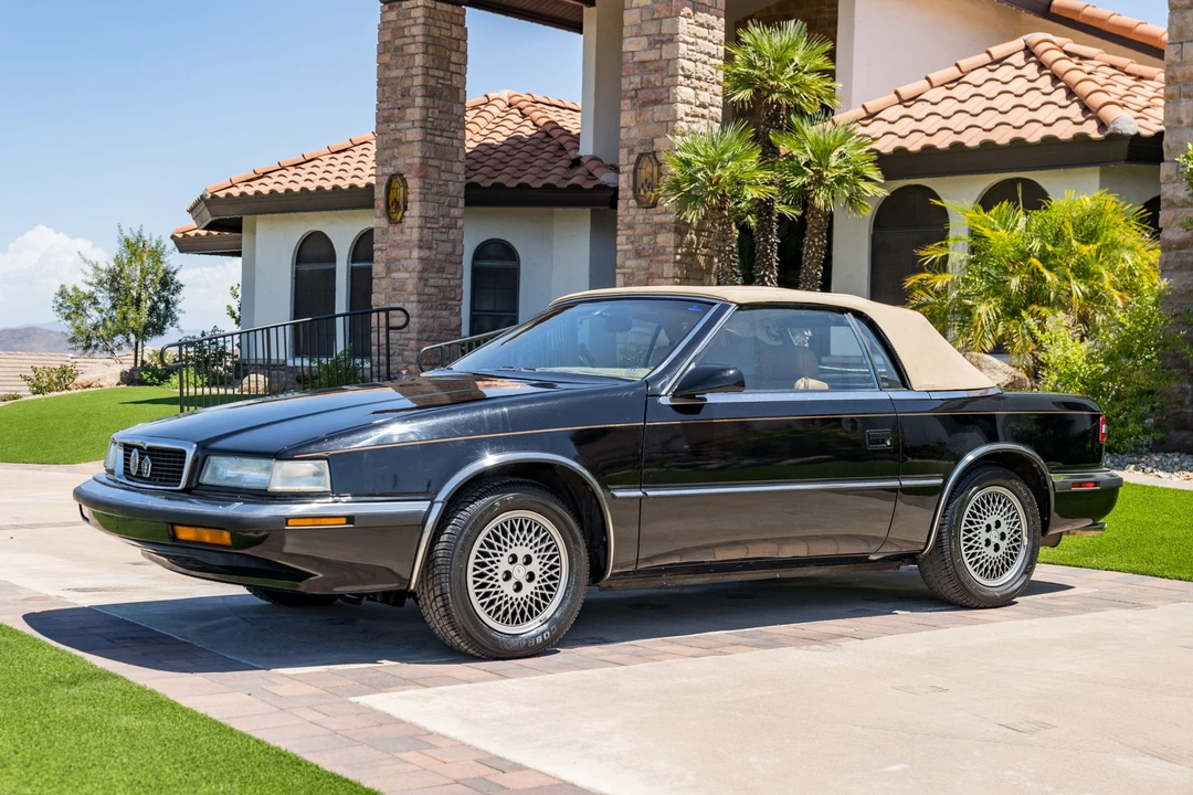 1990 Chrysler TC by Maserati - Image 4 of 31