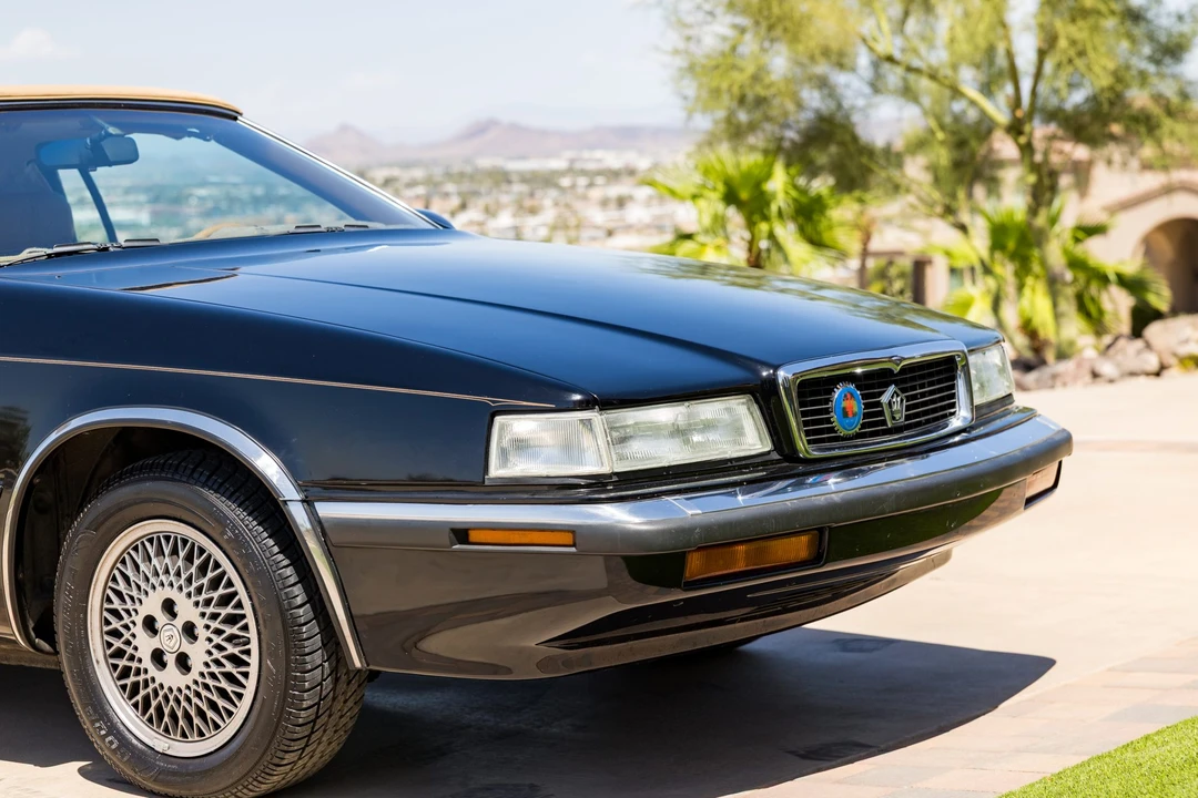 1990 Chrysler TC by Maserati - Image 20 of 31