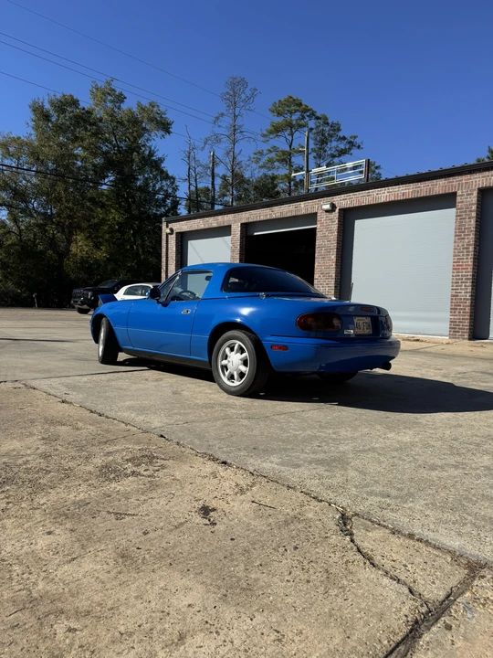 1990 Mazda NA MX-5 Miata - Image 4 of 31