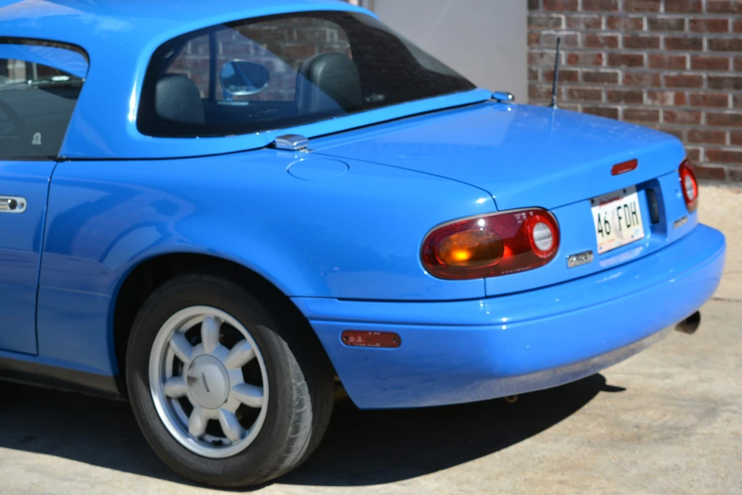 1990 Mazda NA MX-5 Miata - Image 13 of 31