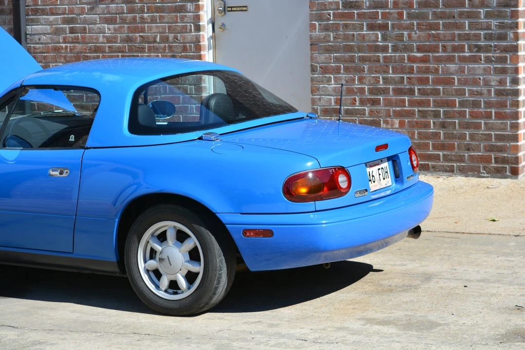 1990 Mazda NA MX-5 Miata - Image 16 of 31