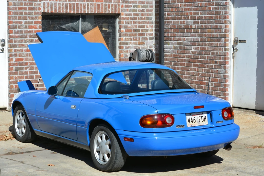 1990 Mazda NA MX-5 Miata - Image 21 of 31