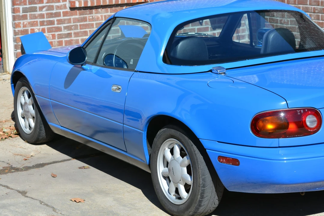 1990 Mazda NA MX-5 Miata - Image 23 of 31