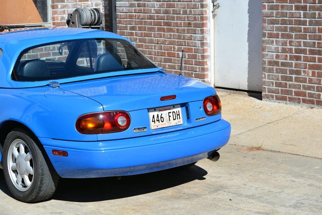 1990 Mazda NA MX-5 Miata - Image 25 of 31