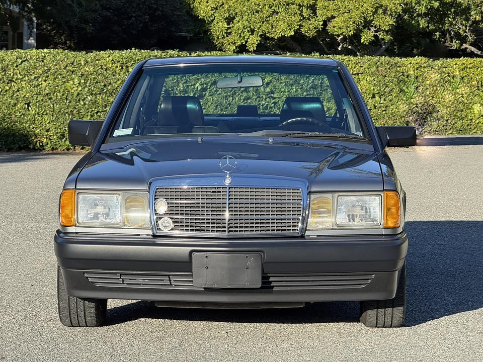 1990 Mercedes-Benz 190E - Image 2 of 31