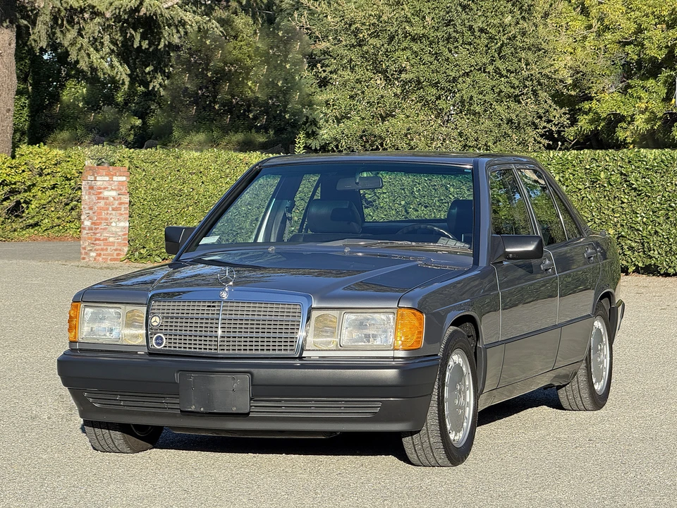 1990 Mercedes-Benz 190E - Image 3 of 31