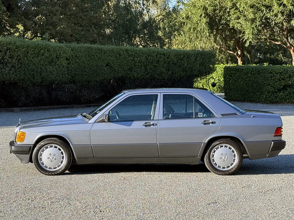 1990 Mercedes-Benz 190E - Image 7 of 31
