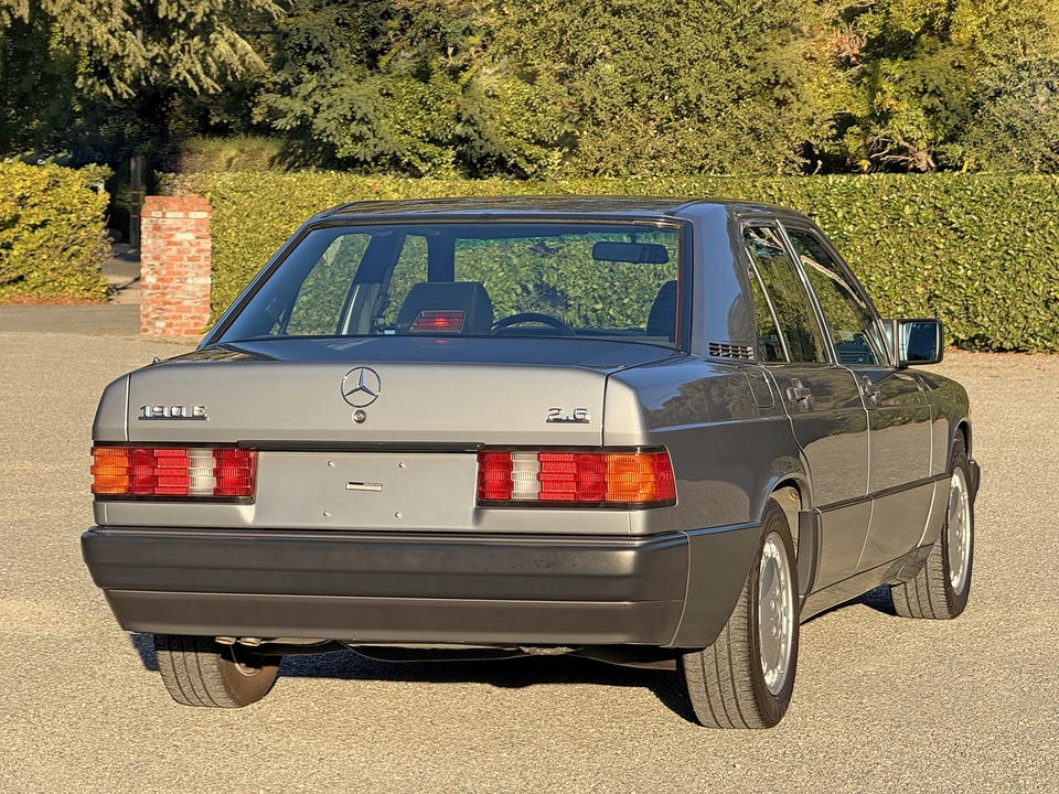 1990 Mercedes-Benz 190E - Image 14 of 31