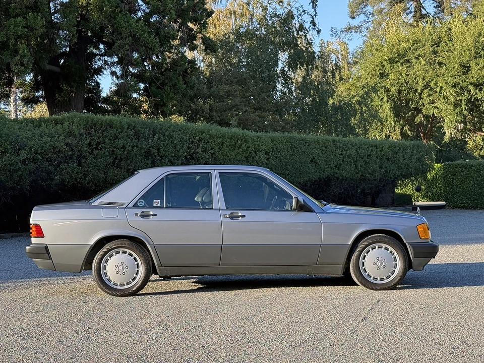 1990 Mercedes-Benz 190E - Image 18 of 31