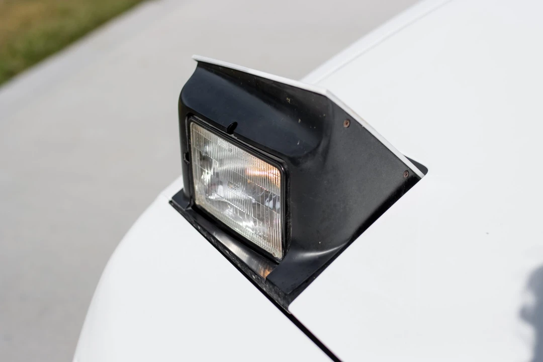 1991 Pontiac Firebird Trans Am 3rd Gen - Image 14 of 31