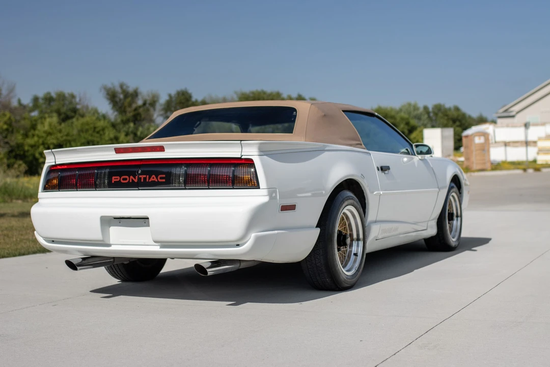 1991 Pontiac Firebird Trans Am 3rd Gen - Image 5 of 31