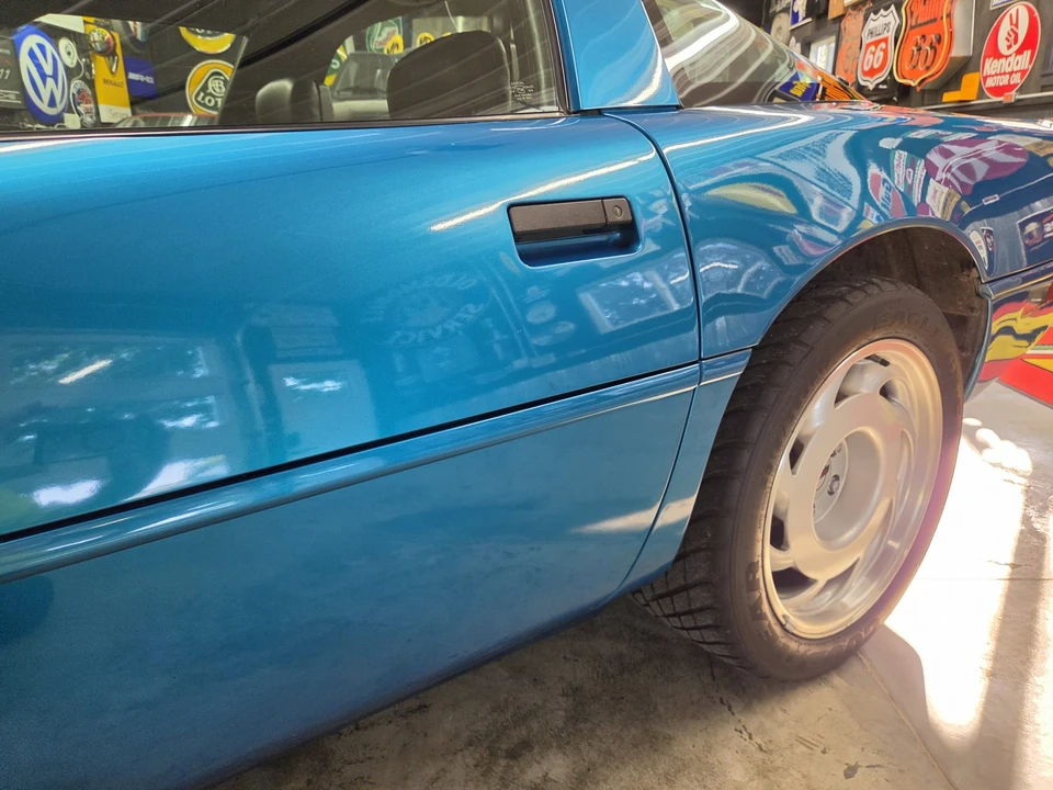1992 Chevrolet Corvette C4 ZR1 - Image 20 of 31