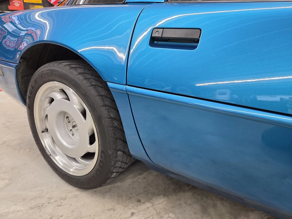 1992 Chevrolet Corvette C4 ZR1 - Image 21 of 31