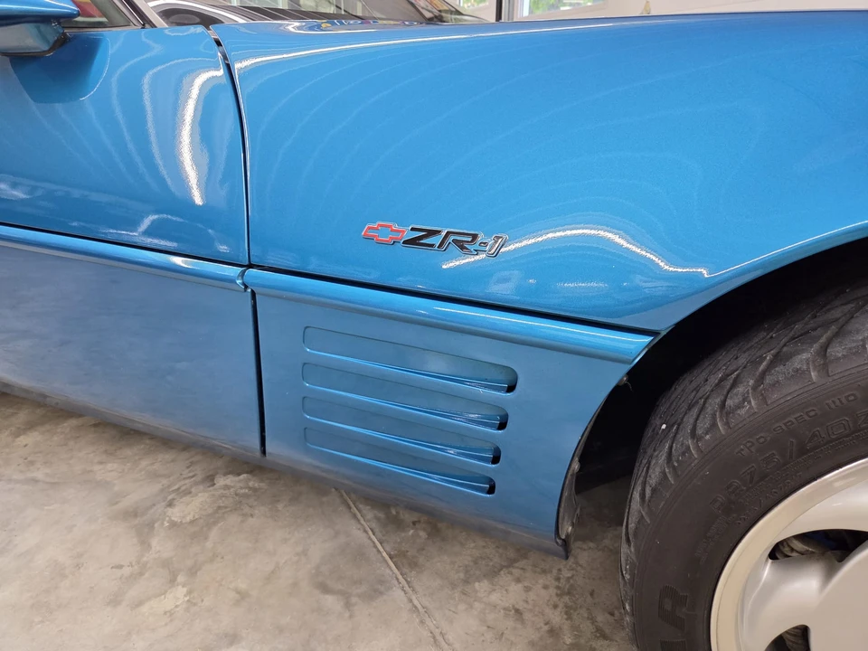 1992 Chevrolet Corvette C4 ZR1 - Image 16 of 31
