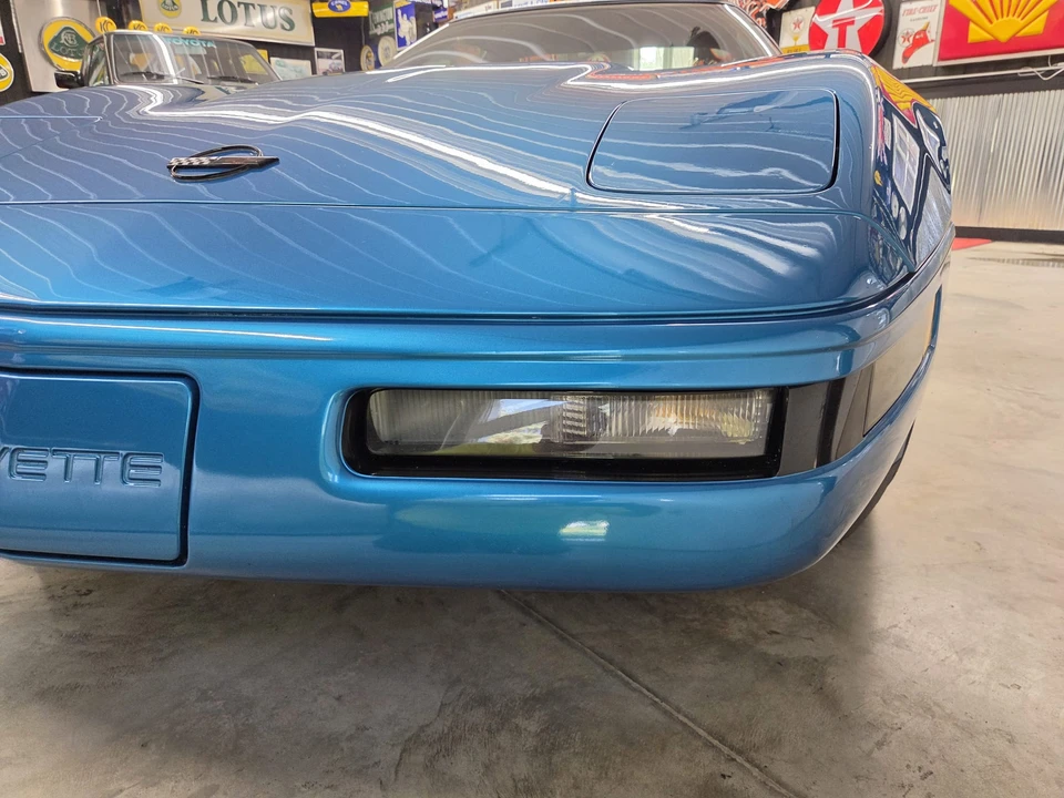 1992 Chevrolet Corvette C4 ZR1 - Image 17 of 31