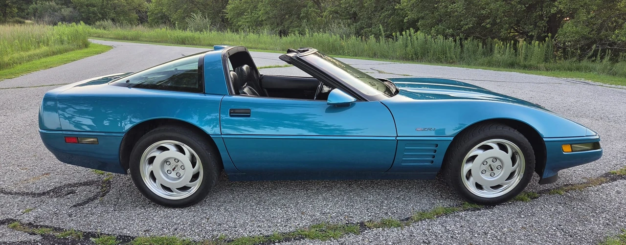 1992 Chevrolet Corvette C4 ZR1 - Image 5 of 31