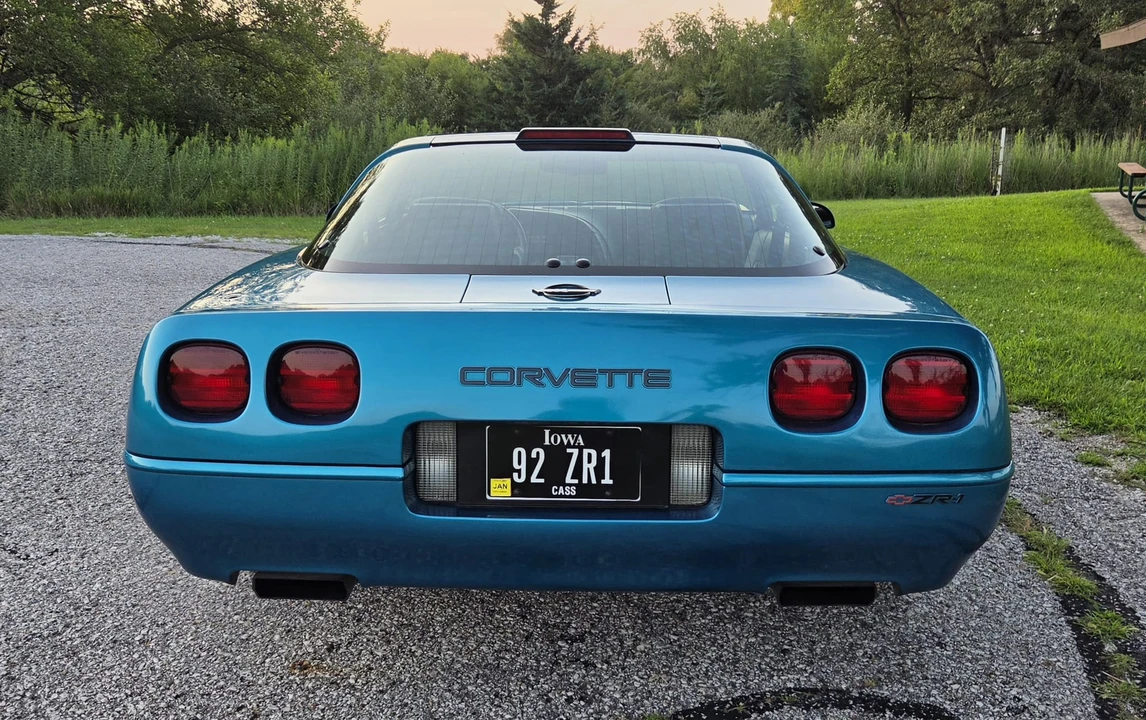 1992 Chevrolet Corvette C4 ZR1 - Image 7 of 31