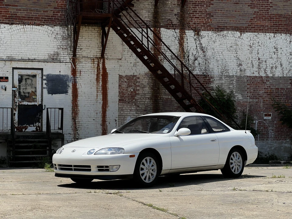 1992 Lexus SC400 - Image 2 of 31