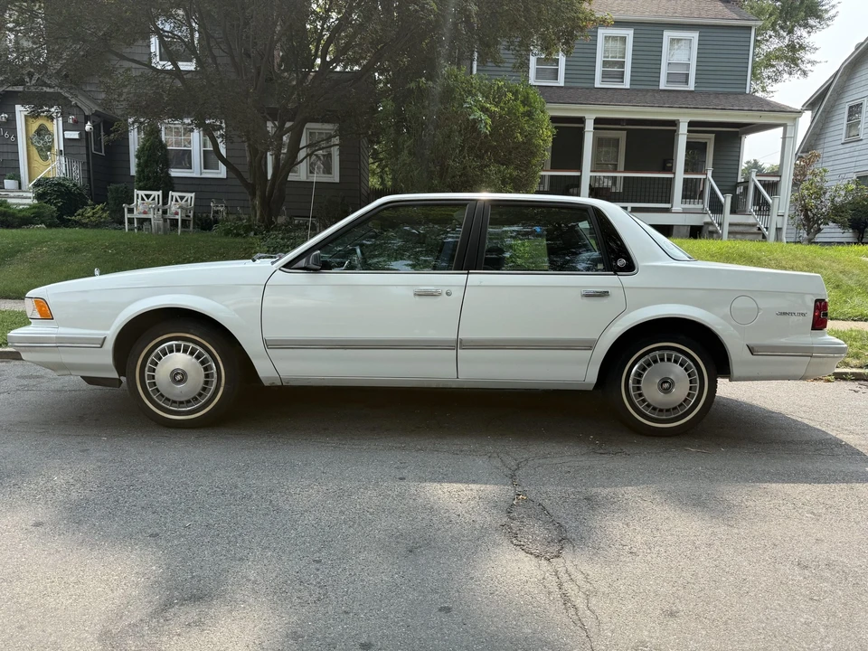 1993 Buick Century - Image 15 of 31