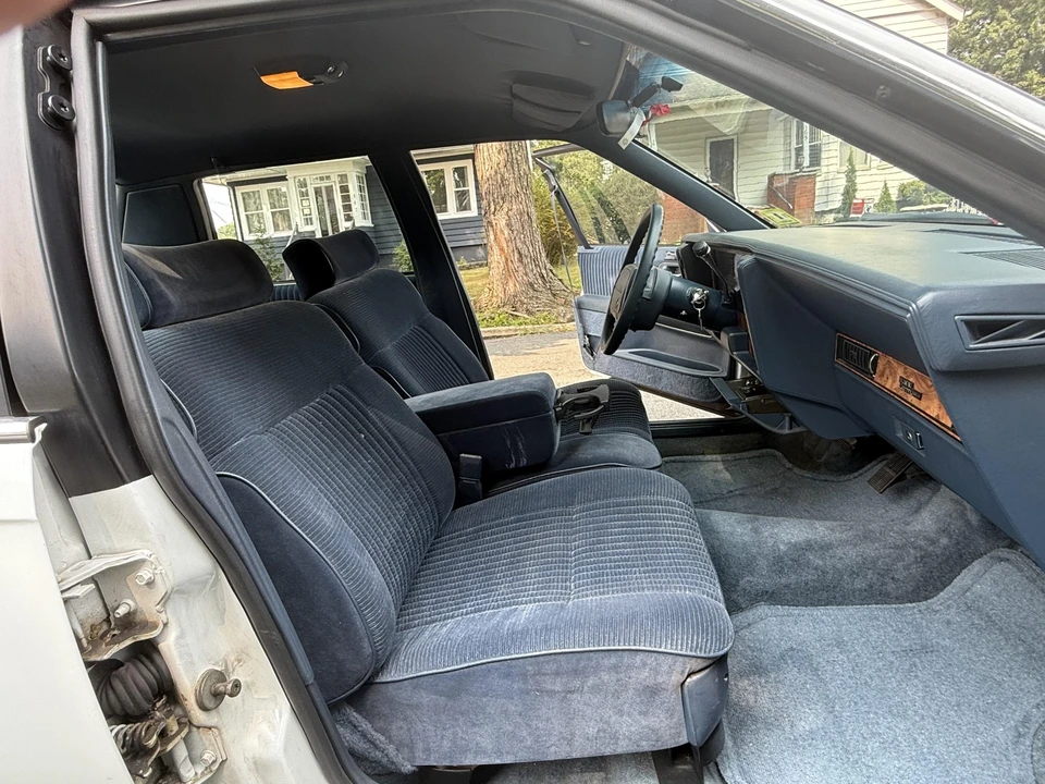 1993 Buick Century - Image 23 of 31