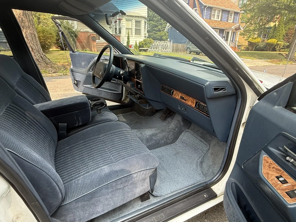 1993 Buick Century - Image 24 of 31
