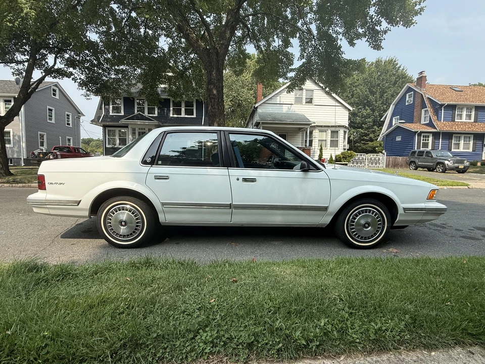 1993 Buick Century - Image 6 of 31