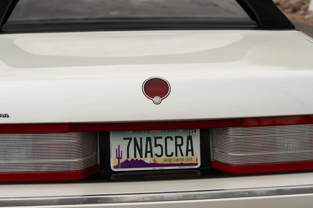 1993 Cadillac Allante - Image 26 of 31
