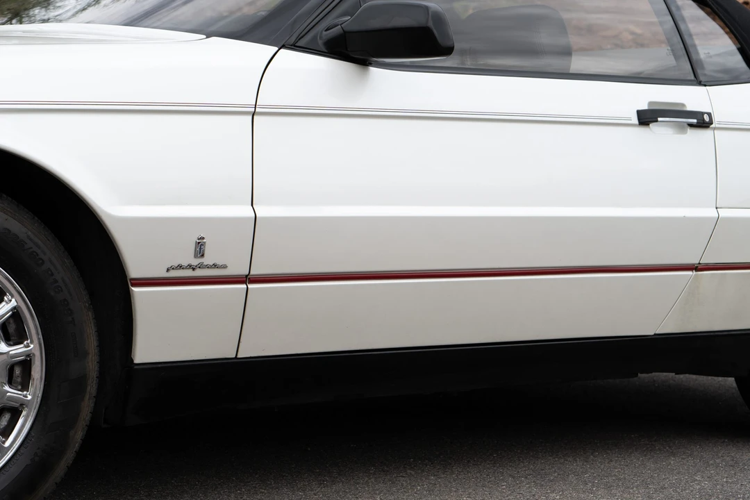 1993 Cadillac Allante - Image 28 of 31