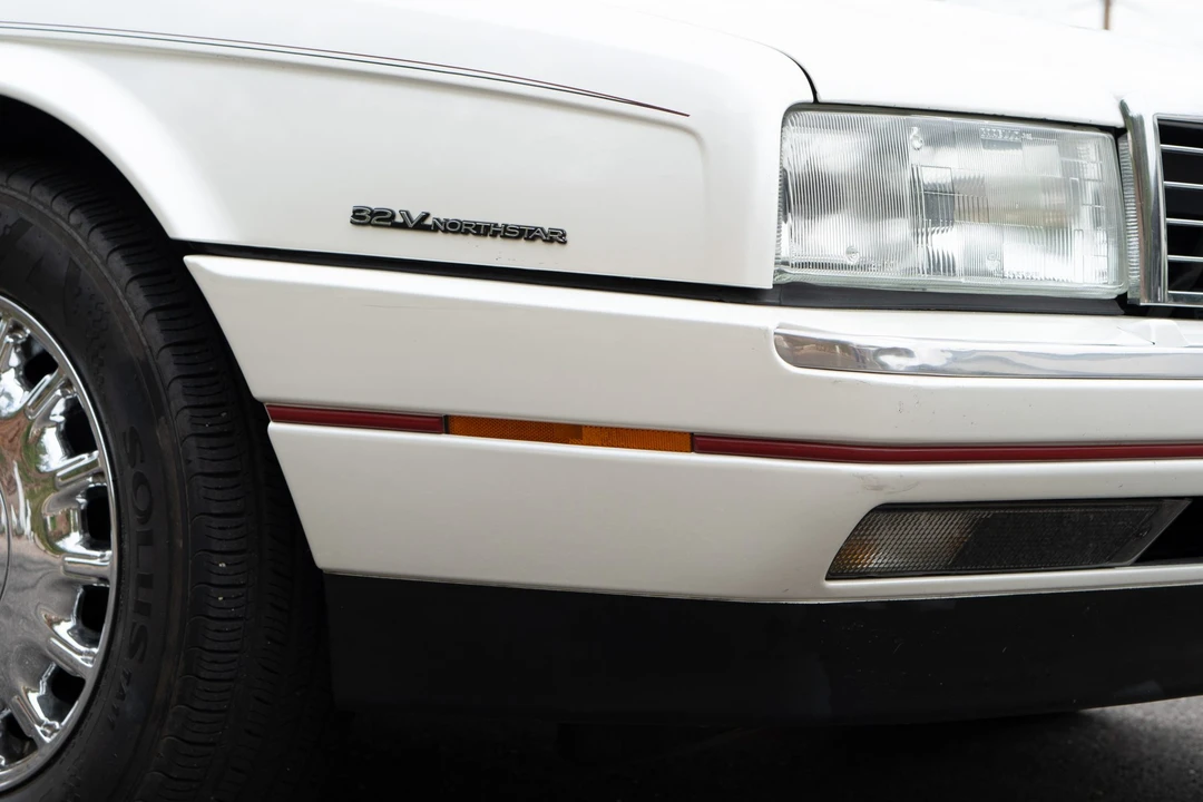 1993 Cadillac Allante - Image 24 of 31