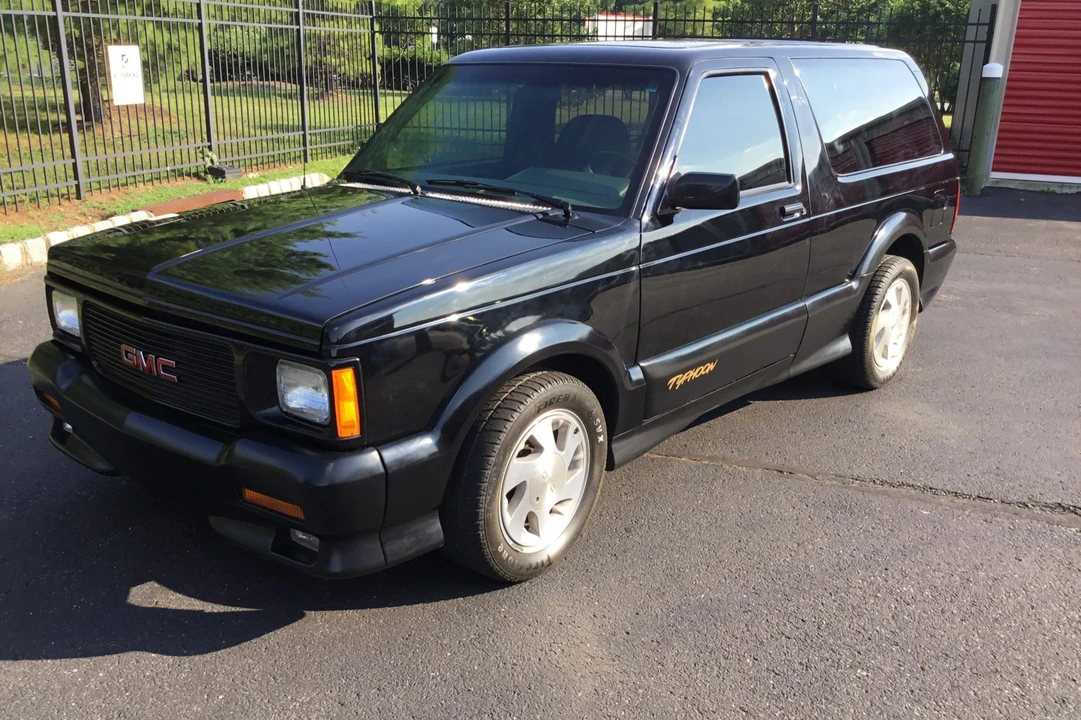 1993 GMC S-15 Jimmy 1st Gen - Image 2 of 31