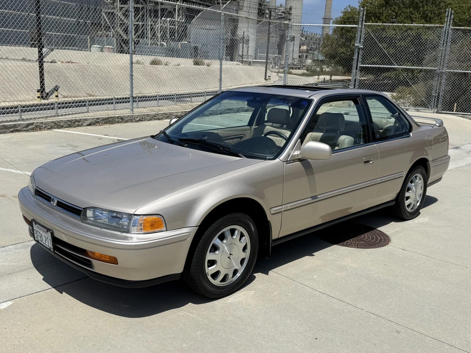 1993 Honda Accord 4th Gen - Image 2 of 31