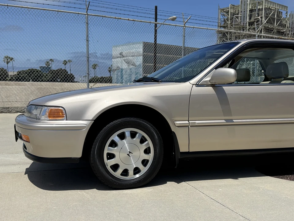 1993 Honda Accord 4th Gen - Image 20 of 31