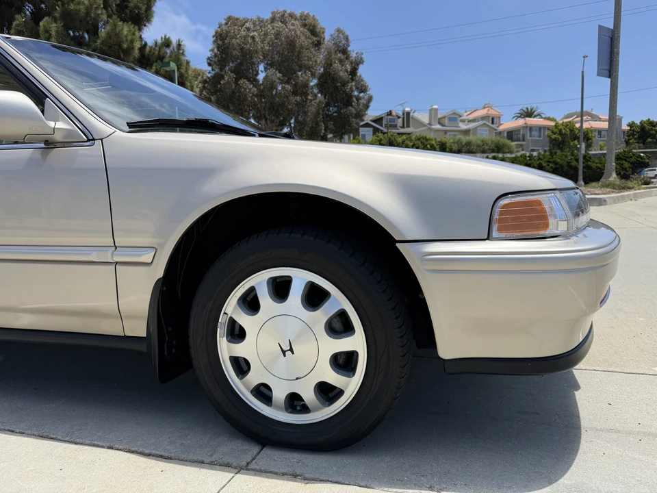1993 Honda Accord 4th Gen - Image 25 of 31