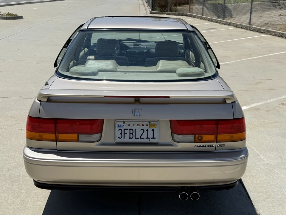 1993 Honda Accord 4th Gen - Image 12 of 31