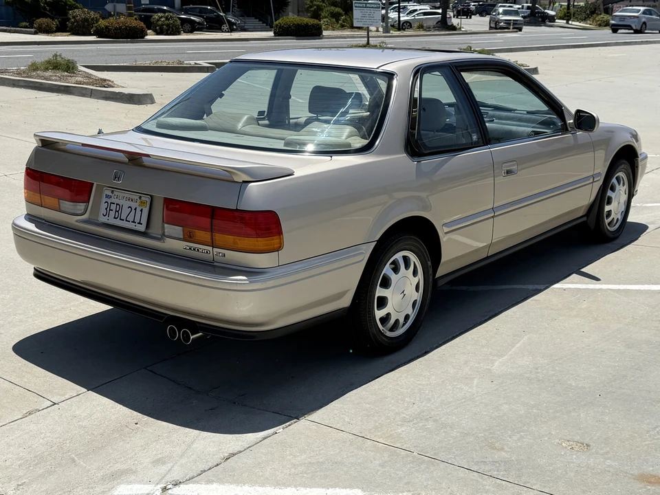 1993 Honda Accord 4th Gen - Image 10 of 31
