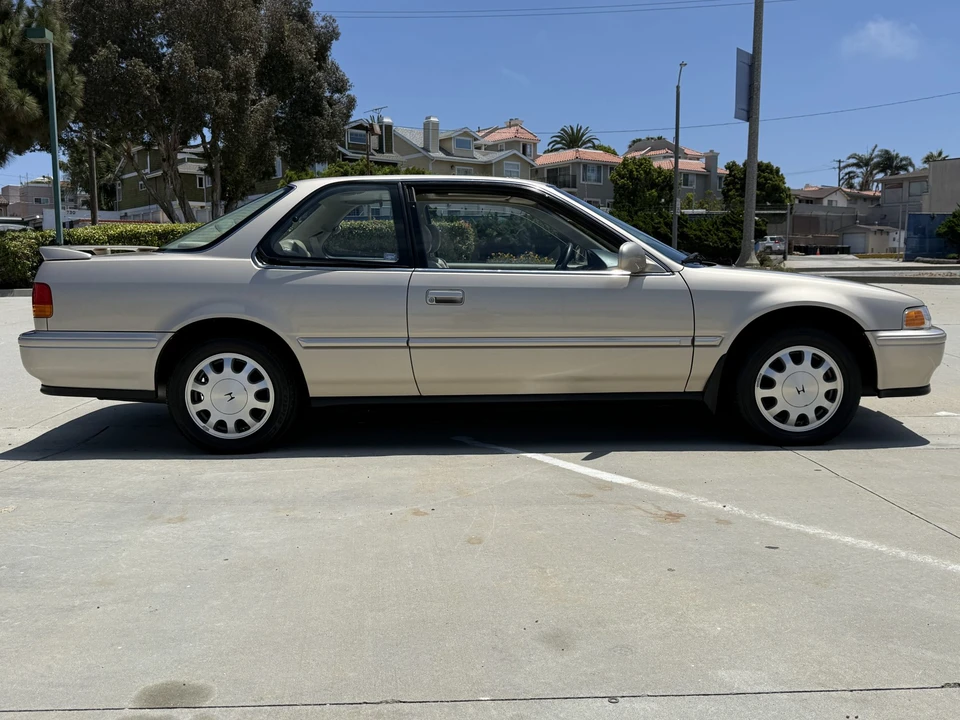 1993 Honda Accord 4th Gen - Image 8 of 31