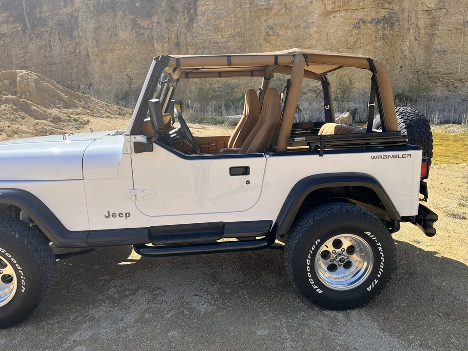 1993 Jeep YJ Wrangler - Image 18 of 31