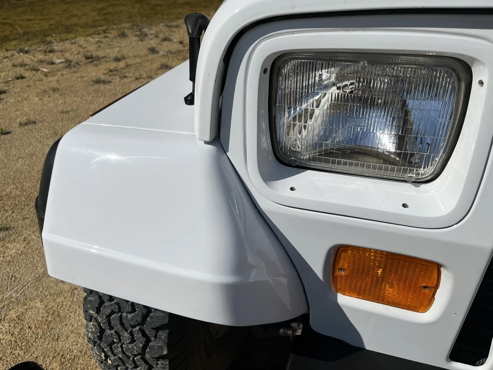 1993 Jeep YJ Wrangler - Image 26 of 31