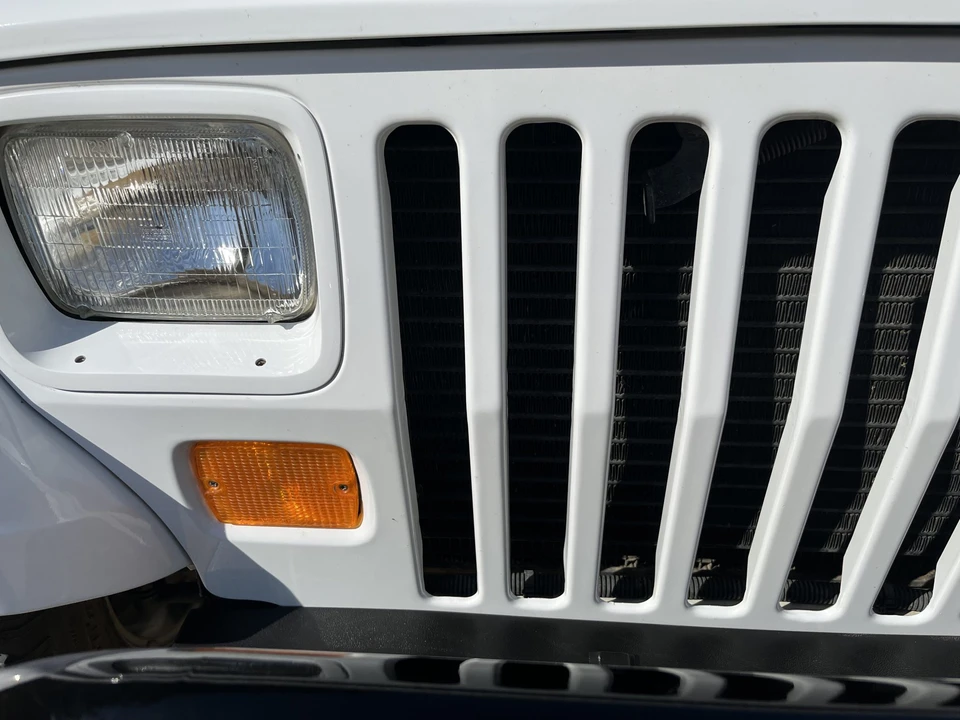 1993 Jeep YJ Wrangler - Image 28 of 31